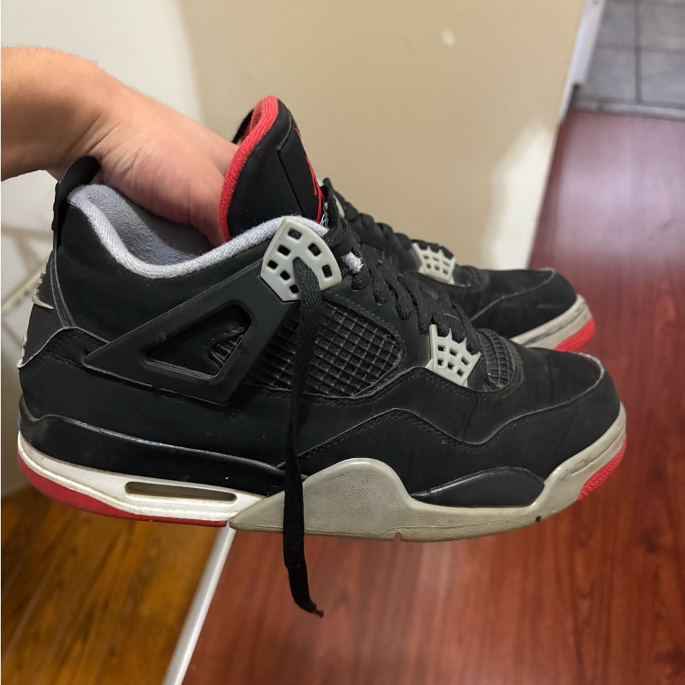 Jordan 4 bred size 9.5 2019